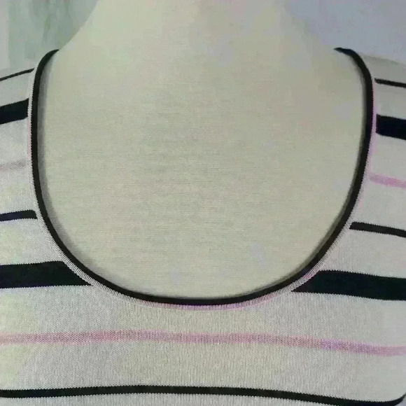 TAHARI Arthur S. Levine Silk Striped Knit Tank Top sz 6 - Picture 2 of 8